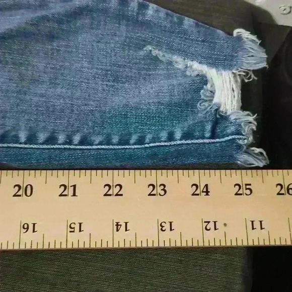 Cello Ripped/Distressed Jeans Size: 00/23 #0057 - Picture 7 of 8